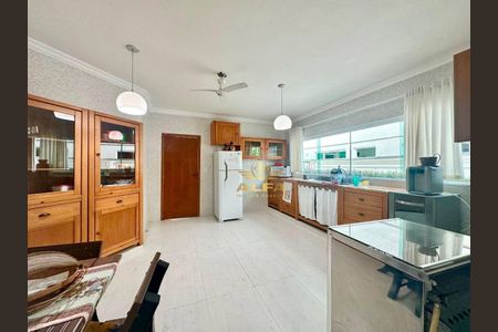 11_photo/94cdfff0d3.f279df7ab7105e24-ATLAS-3593291e-eb65-46fd-975b-93d53ca330ff.jpg de casa à venda com 4 quartos, 340m² em Jardim Acapulco, Guarujá