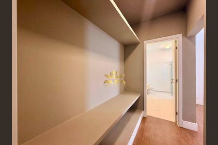 10_photo/94cdfff0d3.f7e81ba1849dc159-ATLAS-4739dcd8-3384-4bf7-9df2-91af65121b45.jpg de casa à venda com 5 quartos, 450m² em Jardim Acapulco, Guarujá