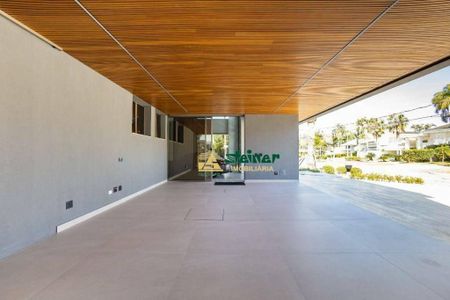 14_photo/94cdfff1c3.93b8fa184532727f-ATLAS-3c4d5667-0acf-4eb5-a9b5-2917cdbc3d5b.jpg de casa à venda com 6 quartos, 840m² em Jardim Acapulco, Guarujá