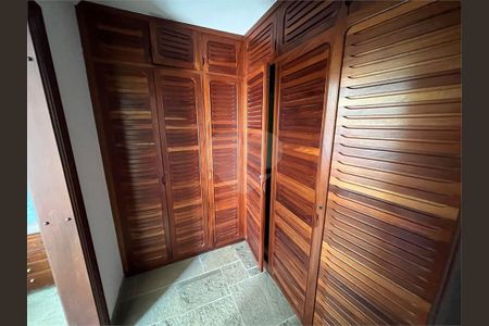 17_photo/94cdfff1c5.b88c9f23dde11cca-ATLAS-e8869b9e-6f5a-49ba-9472-0acbf76bba0f.jpg de casa de condomínio à venda com 4 quartos, 500m² em Jardim Acapulco, Guarujá