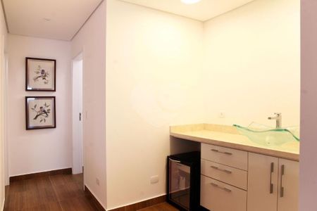 5_photo/94cdfff2db.746f1a8a88028fbe-ATLAS-1a9c6ef7-1192-4f69-ad71-9bf7cf6f4327.jpg de casa à venda com 7 quartos, 1000m² em Jardim Acapulco, Guarujá