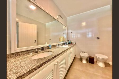 4_photo/94cdfff2db.98aa73114e05fd3e-ATLAS-2073c796-b2a5-446a-a4de-d0302cc906e8.jpg de casa à venda com 4 quartos, 550m² em Jardim Acapulco, Guarujá