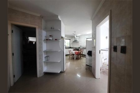 49_photo/94cdfff337.5b86ecbfc5c60960-ATLAS-933ea5ba-4cd2-43fb-b399-300d39d0c2a4.jpg de casa para alugar com 6 quartos, 660m² em Jardim Acapulco, Guarujá