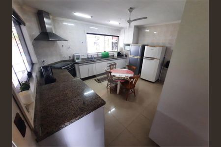 53_photo/94cdfff337.5b86ecbfc5c60960-ATLAS-c4cb5819-80e4-453d-8378-0cd86ab23a25.jpg de casa para alugar com 6 quartos, 660m² em Jardim Acapulco, Guarujá