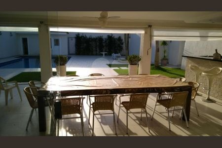 3_photo/94cdfff411.bdf1def5ceb5107f-ATLAS-79eccf34-a9f1-4fb0-946b-4ffc9dec4541.jpg de casa à venda com 5 quartos, 500m² em Jardim Acapulco, Guarujá