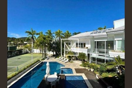 8_photo/94cdfff417.93b8fa184532727f-ATLAS-afbf0a2d-2ca1-4dde-828a-dbce2fb2a08a.jpg de casa à venda com 9 quartos, 1166m² em Jardim Acapulco, Guarujá