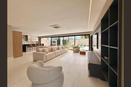 8_photo/94cdfff421.f7e81ba1849dc159-ATLAS-0d0a3380-e028-448a-8d1c-782bb94b16a6.jpg de casa à venda com 6 quartos, 450m² em Jardim Acapulco, Guarujá