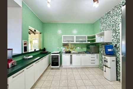 8_photo/94cdfff525.de1539f27b8bccfe-ATLAS-29bbe39b-2c93-4ce4-a0ca-3ebfff4bb969.jpg de casa à venda com 4 quartos, 250m² em Balneario Praia do Pernambuco, Guarujá