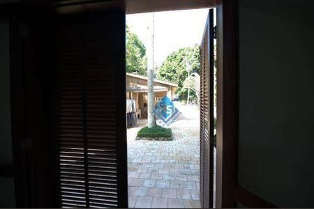 14_photo/94cdfff605.86fa7c56df5ec564-ATLAS-8d16d8ef-e446-48c8-9aac-e6552a9c1f39.jpg de casa de condomínio à venda com 7 quartos, 563m² em Jardim Acapulco, Guarujá