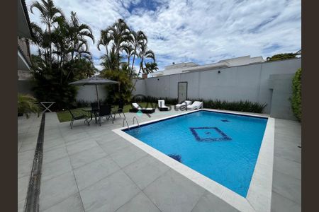 4_photo/94cdfff6c3.dd36eae811456584-ATLAS-142724f5-1982-4d7a-a3ce-eb718c2b1253.jpg de casa à venda com 4 quartos, 289m² em Jardim Acapulco, Guarujá