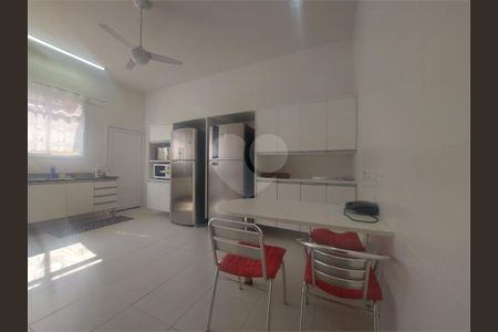 59_photo/94cdfff789.5a987dbee225dd18-ATLAS-4e68a9fb-4afe-4a96-9127-b8fe5192a3ec.jpg de casa para alugar com 6 quartos, 560m² em Jardim Acapulco, Guarujá