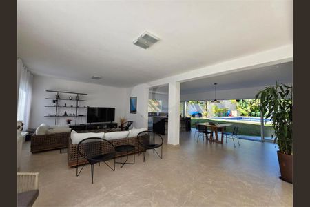 5_photo/94cdfff81f.3fb6a6d23b4be51c-ATLAS-22daba55-b409-48ee-b8f1-363a062e3bf9.jpg de casa à venda com 4 quartos, 350m² em Jardim Acapulco, Guarujá