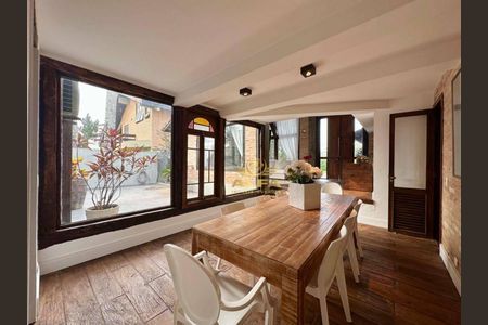 7_photo/94cdfff909.cc80a849dbb3670d-ATLAS-edd2775e-bbd0-47f2-90da-889c50aecde1.jpg de casa à venda com 4 quartos, 288m² em Jardim Acapulco, Guarujá