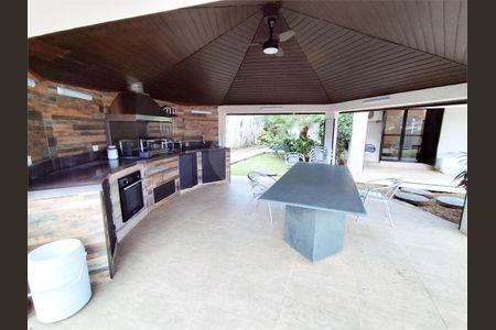 2_photo/94cdfffa2b.ffdd1ddaa3c736e5-ATLAS-fb35e70a-f7df-4cb6-99f5-99ea375df493.jpg de casa à venda com 5 quartos, 720m² em Jardim Acapulco, Guarujá