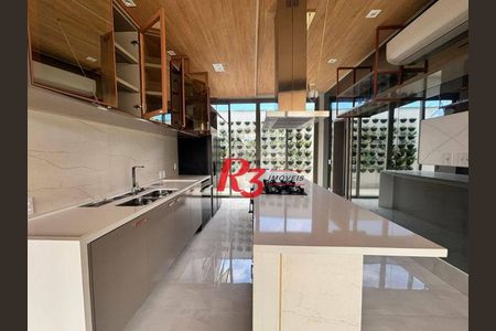 4_photo/94cdfffab7.037981afb93ffc4c-ATLAS-04d9286d-525e-4fd6-a12e-0aac346b29da.jpg de casa à venda com 8 quartos, 900m² em Jardim Acapulco, Guarujá