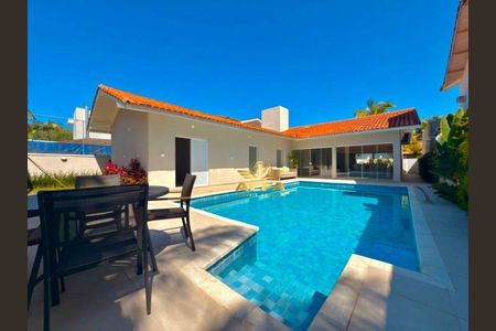 3_photo/94cdfffaf1.c65db5d48a7541ba-ATLAS-8d9af618-5be2-4a80-be46-ceeaf73edccb.jpg de casa à venda com 4 quartos, 220m² em Jardim Acapulco, Guarujá