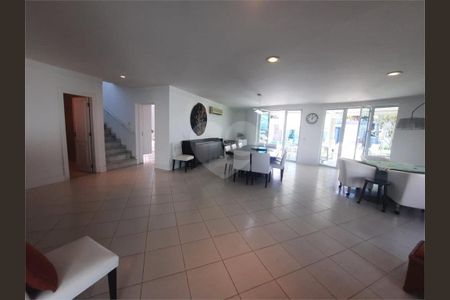 6_photo/94cdfffb49.c9b2d6e14d401612-ATLAS-7a048f8a-fb71-44ce-82c7-21e2f7a7099b.jpg de casa à venda com 7 quartos, 800m² em Jardim Acapulco, Guarujá