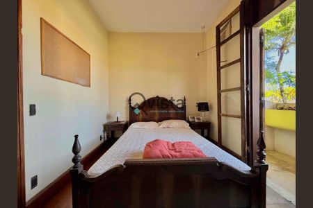 21_photo/94cdfffb4d.b638bc529ff2c692-ATLAS-092f16e3-e9a8-445a-82c6-3b55f8d9a58e.jpg de casa à venda com 7 quartos, 1300m² em Jardim Acapulco, Guarujá