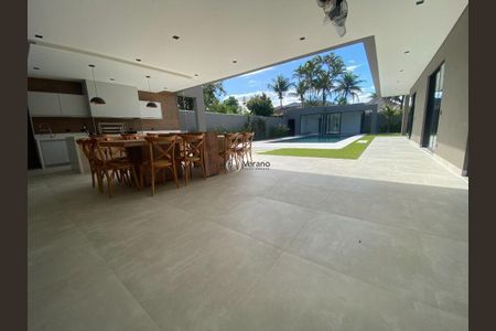 45_photo/94cdfffb53.76ccbfd2bfad863d-ATLAS-ad6e31b4-96c3-4604-8eb6-c51d6346e779.jpg de casa de condomínio à venda com 5 quartos, 500m² em Jardim Acapulco, Guarujá