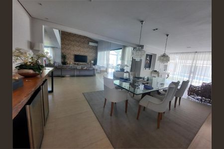 7_photo/94cdfffbc7.8e927f3430f5a69c-ATLAS-0d239b4e-8902-4fa1-9c64-da844f7af2df.jpg de casa à venda com 6 quartos, 1100m² em Jardim Acapulco, Guarujá