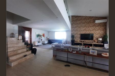 9_photo/94cdfffbc7.8e927f3430f5a69c-ATLAS-6dbcedeb-1acb-4bd4-8c1a-7b8b65e0c86a.jpg de casa à venda com 6 quartos, 1100m² em Jardim Acapulco, Guarujá