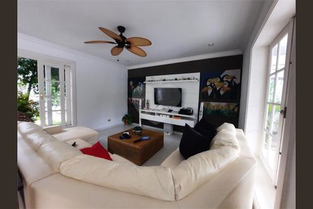 8_photo/94cdfffbd9.0435190f6de6ffa1-ATLAS-44af38ab-d6d4-4cc2-bac9-5fc7877a3154.jpg de casa de condomínio à venda com 5 quartos, 250m² em Jardim Acapulco, Guarujá