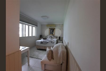 10_photo/94cdfffbd9.0435190f6de6ffa1-ATLAS-6d8d9d39-d758-473e-ab29-3db5f74564e6.jpg de casa de condomínio à venda com 5 quartos, 250m² em Jardim Acapulco, Guarujá