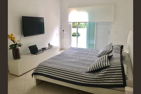 4_photo/94cdfffbd9.eda30562fec2c246-ATLAS-e03bb30c-fca8-41d4-baac-b0a33f3cedb1.jpg de casa à venda com 7 quartos, 800m² em Jardim Acapulco, Guarujá