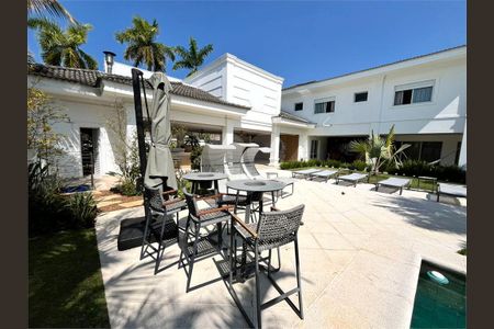 11_photo/94cdfffbdb.b6ff4639c4cf698b-ATLAS-464bd09c-a9fb-4c02-b349-e992afe87b67.jpg de casa à venda com 11 quartos, 1623m² em Jardim Acapulco, Guarujá