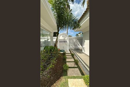 20_photo/94cdfffdb5.ceef305ded12bb28-ATLAS-e2392a5b-b887-4c65-bdf9-b0a9cdee51d6.jpg de casa à venda com 6 quartos, 550m² em Jardim Acapulco, Guarujá