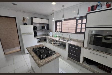 3_photo/94cdffffdb.1bb529b01f5e602e-ATLAS-0d955397-a402-47d7-b879-d2ce19218c69.jpg de casa para alugar com 5 quartos, 200m² em Jardim Mar e Ceu, Guarujá