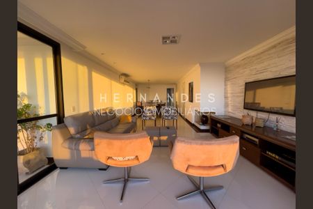 3_photo/94ce000177.2762cc4664d60a13-ATLAS-52e4d719-866a-4d27-847d-741fa9162d3d.jpg de apartamento à venda com 4 quartos, 177m² em Jardim Virginia, Guarujá