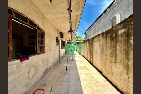 4_photo/94ce0001ed.dfff1e93406dc28d-ATLAS-7334faeb-a829-47de-bc10-4b15708d849b.jpg de casa à venda com 4 quartos, 170m² em Jardim Virginia, Guarujá