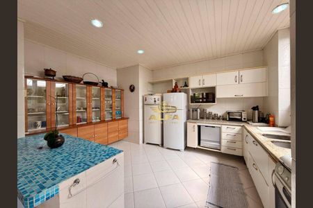 6_photo/94ce00206b.59abdc00308a7dc6-ATLAS-2ea7e0aa-e05e-4cf5-8a78-58dfcc6bdd0d.jpg de casa à venda com 5 quartos, 340m² em Balneario Cidade Atlantica, Guarujá