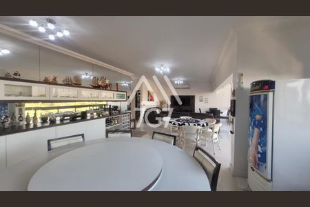 7_photo/94ce0028c9.9743a87bddd433f7-ATLAS-dd189ade-305f-4e02-b61b-987891e0d2e0.jpg de apartamento à venda com 4 quartos, 170m² em Jardim Praiano, Guarujá