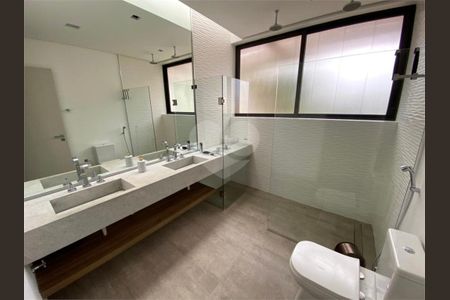 14_photo/94ce003333.8e927f3430f5a69c-ATLAS-8c8ff49f-b5a5-4693-9d0f-1d332d13492e.jpg de casa à venda com 5 quartos, 400m² em Vila Edna, Guarujá