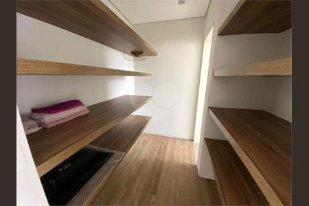 9_photo/94ce003333.8e927f3430f5a69c-ATLAS-e59e71cc-0303-4851-a48e-627a2b1aad71.jpg de casa à venda com 5 quartos, 400m² em Vila Edna, Guarujá