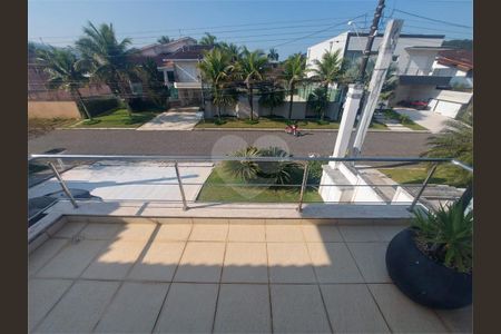 42_photo/94ce003333.caf6c04f909f2ef2-ATLAS-5166e8c9-a608-4bd3-b7be-e207c23a408c.jpg de casa à venda com 6 quartos, 450m² em Vila Edna, Guarujá