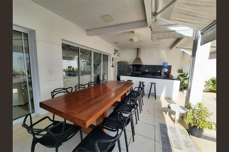 3_photo/94ce003333.caf6c04f909f2ef2-ATLAS-e664e9ba-c818-4a58-a791-a923dc658b4a.jpg de casa à venda com 6 quartos, 450m² em Vila Edna, Guarujá