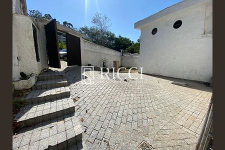 7_photo/94ce00353b.561dcad3d0cedf12-ATLAS-d77bbdcd-e405-419d-ad10-86f954eac50f.jpg de casa à venda com 4 quartos, 600m² em Vila Zilda, Guarujá