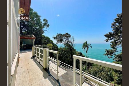 8_photo/94ce01633d.8646bc8c0fff50ad-ATLAS-2c0bbc7a-bf02-4b67-ae4a-49dbd2ea7c6e.jpg de casa à venda com 3 quartos, 250m² em Vila Aurea (Vicente de Carvalho), Guarujá