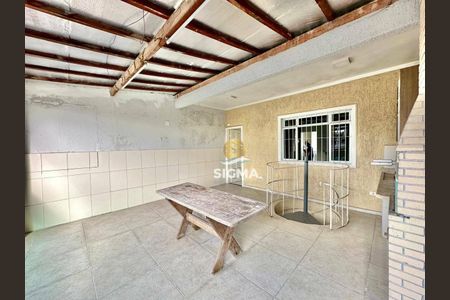 18_photo/94ce0180ef.56f87905458f71eb-ATLAS-86154d2d-8a26-479a-9678-38e7245ccd52.jpg de casa à venda com 3 quartos, 212m² em Jardim Boa Esperanca (Vicente de Carvalho), Guarujá
