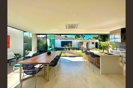 5_photo/94ce0186d9.bb2cfda027800a9a-ATLAS-a655eb46-15f7-4b34-ac8d-6cfc0fa4203d.jpg de casa à venda com 4 quartos, 420m² em Jardim Boa Esperanca (Vicente de Carvalho), Guarujá