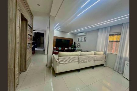 2_photo/94ce018f11.7a69ff73eb43ff8d-ATLAS-e1ae81ba-edaf-418c-a7c9-3cadafd19f43.jpg de casa à venda com 3 quartos, 250m² em Jardim Boa Esperanca (Vicente de Carvalho), Guarujá