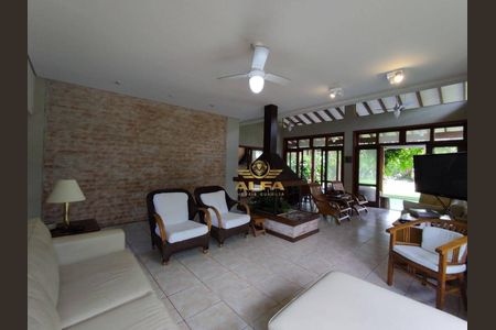 12_photo/94ce01cdbd.a9ad82c0a29b9a19-ATLAS-56798bc1-1501-4d79-b6c5-a6c84e1531fa.jpg de casa de condomínio à venda com 4 quartos, 380m² em Vila Zilda, Guarujá