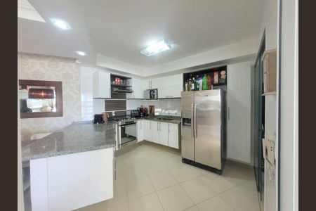 10_photo/94ce01cf81.8fb3ca5d231b09c5-ATLAS-abd331fd-bfe0-4ac3-bc22-0ca43c2dbf83.jpg de apartamento à venda com 3 quartos, 119m² em Vila Santa Clara, Guarujá