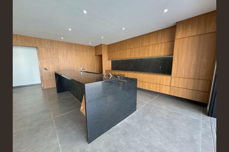 12_photo/94ce01cf9b.6ba4ef9df26df2e3-ATLAS-42aa294e-9893-4aaf-b125-3f6063f09367.jpg de casa à venda com 4 quartos, 465m² em Vila Santa Clara, Guarujá