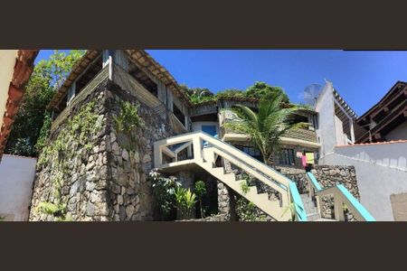 6_photo/94ce01d245.2f15d505e37c7ac5-ATLAS-662b14fd-e660-4fe7-82d5-c7d7228a73b0.jpg de casa à venda com 4 quartos, 396m² em Vila Zilda, Guarujá