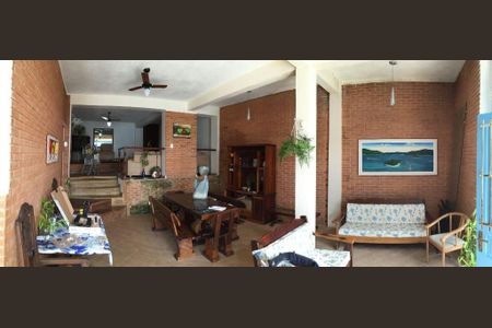 9_photo/94ce01d245.2f15d505e37c7ac5-ATLAS-8e7b1c92-4a6e-4851-83aa-56d1433b71e5.jpg de casa à venda com 4 quartos, 396m² em Vila Zilda, Guarujá