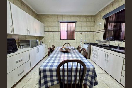 6_photo/94ce01e1cb.88effd384fa5ee1d-ATLAS-da02a5a1-3074-468a-ad35-ea8e4c970f20.jpg de casa à venda com 3 quartos, 200m² em Vila Santo Antônio, Guarujá